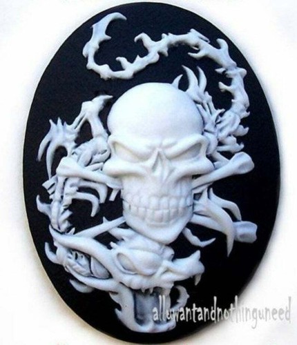 4 New Goth EMO Zombie White on Black EMO SKULL with DRAGON 40mm x 30mm CAMEOS - Picture 3 of 3