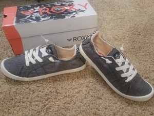 roxy canvas shoes