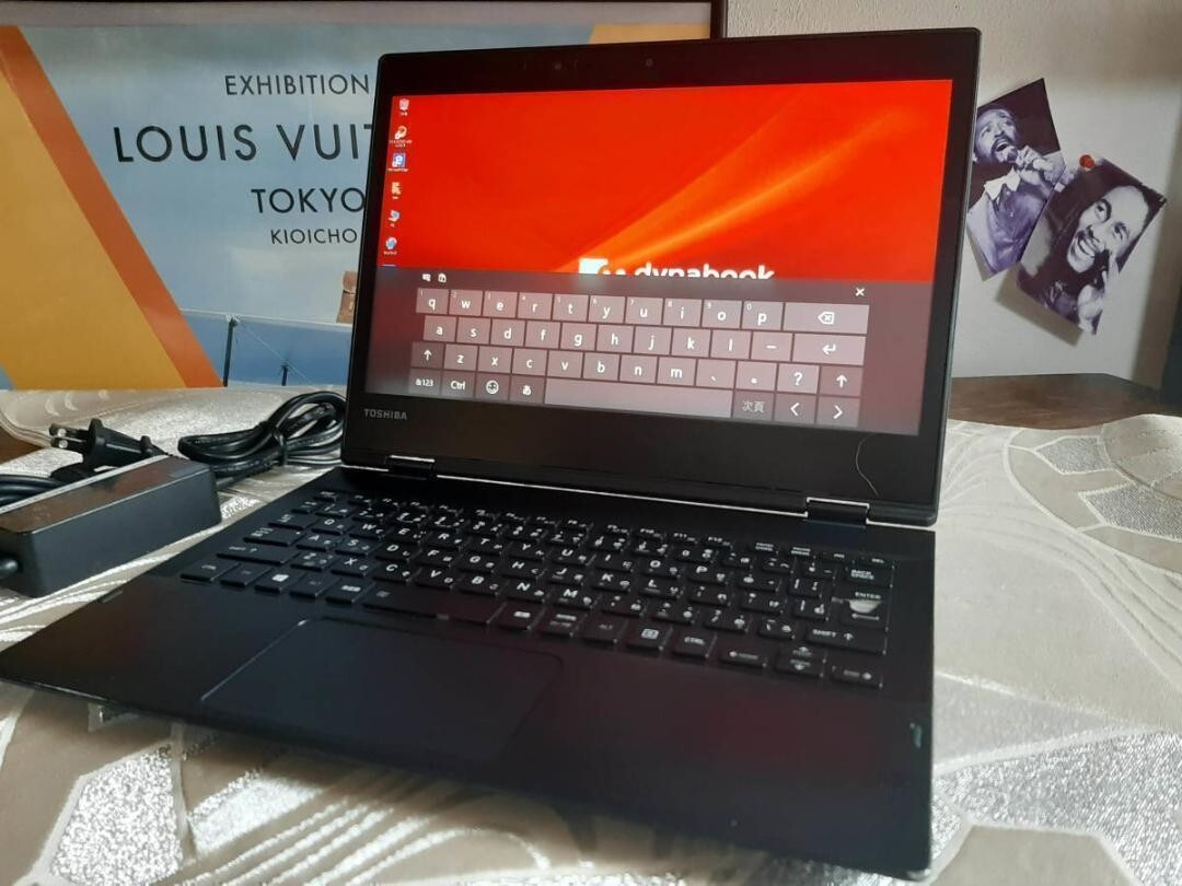 東芝10世代 i5 256G SSD 8G 1920x1080 Toshiba Dynabook VC72/M Intel Core i5 8250U 1.60GHz SSD
