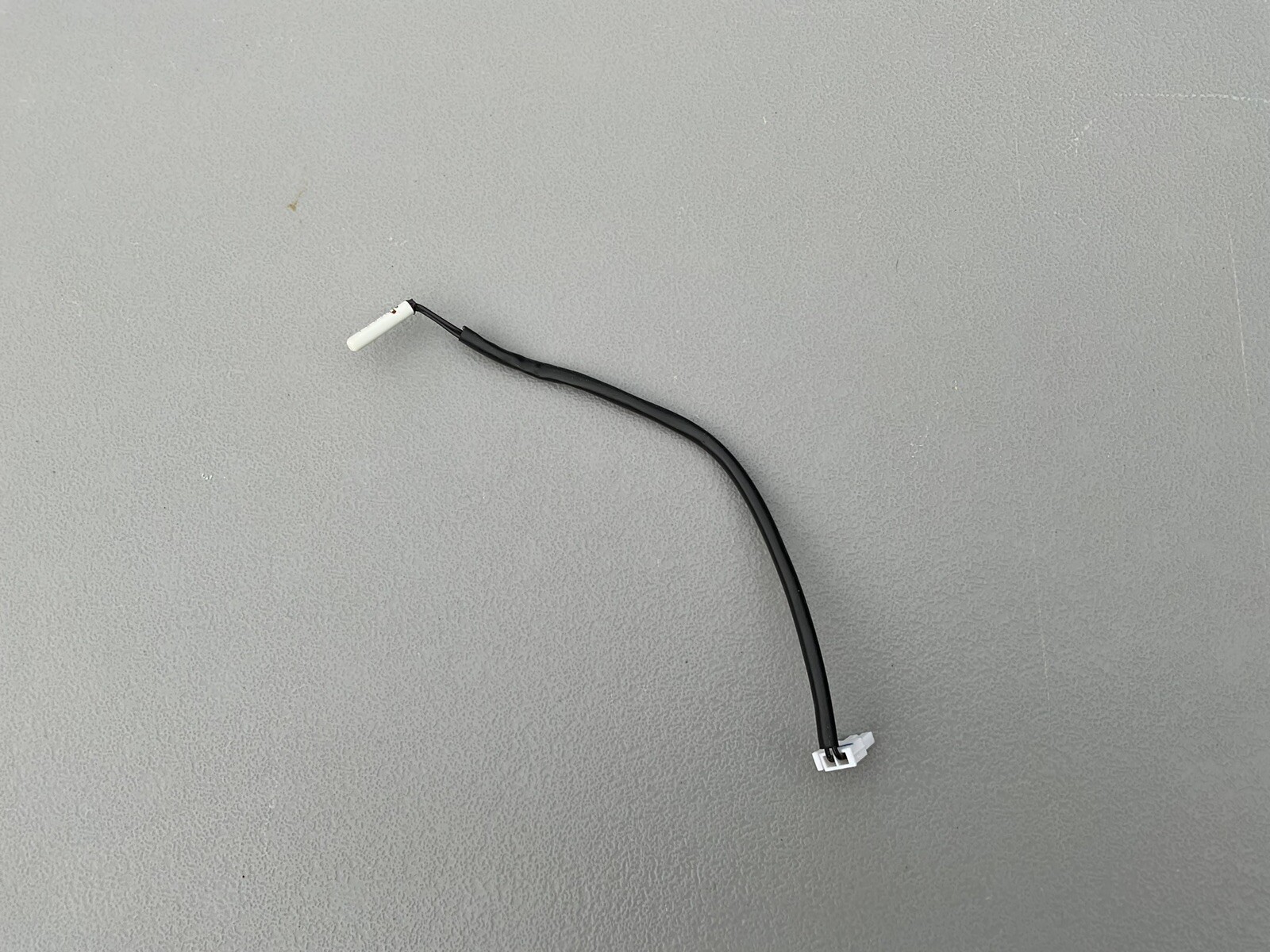 Whirlpool OEM Refrigerator Temperature Sensor W10556397 W11438736