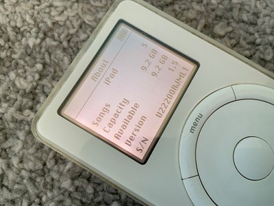 Apple iPod Classic 1st Generation 10GB ref.01B | eBay UK