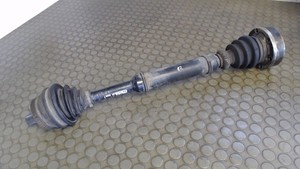 Antriebswelle Vorn Rechts VW Passat Variant 1.8 5V 3 B 8D0407272AQ 12 Monate