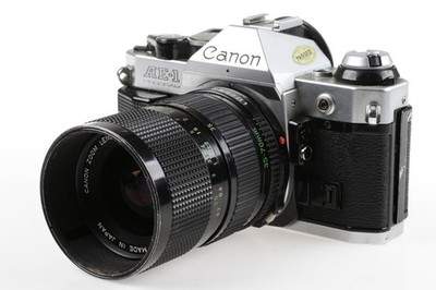 CANON AE-1 Program mit FD 35-70mm f/4,0 - SNr: 1287022
