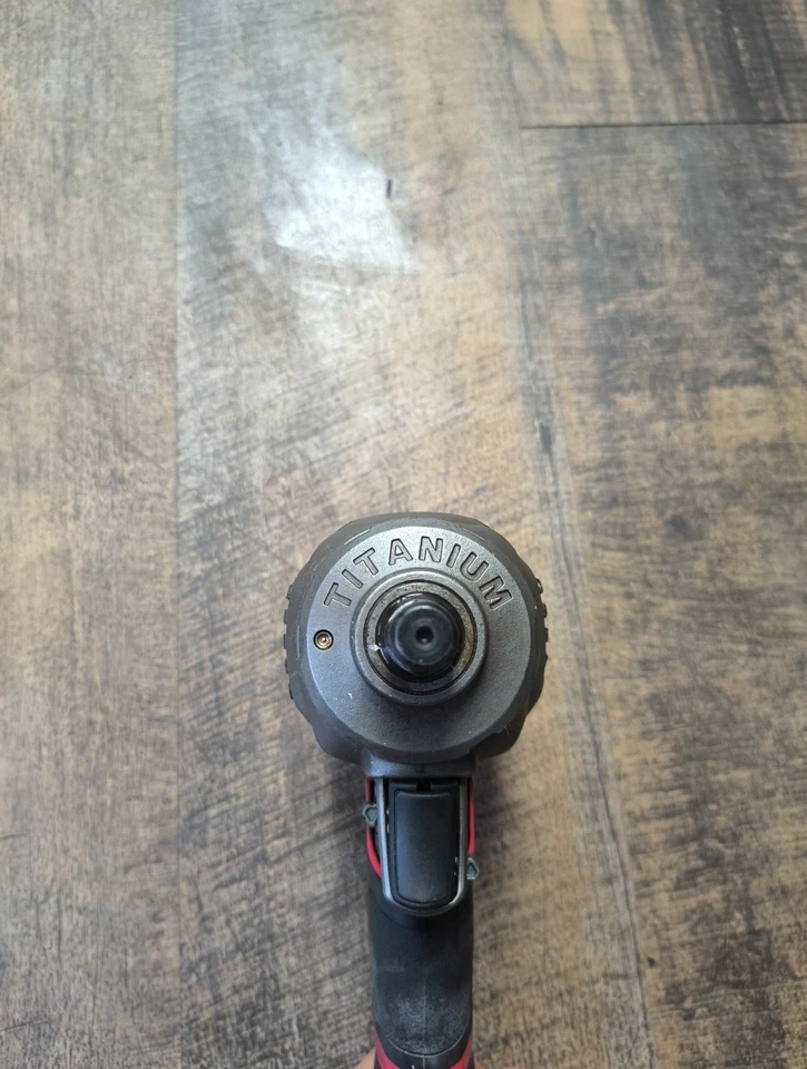 Pistola de llave de impacto de aire Mac Tools AWP050 1/2" Drive Titanium Foto 4 de 4