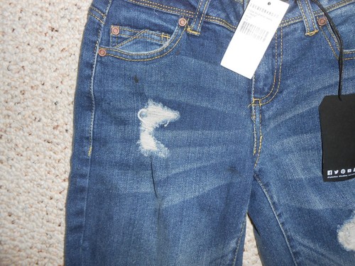 Pantalones de mezclilla desgastados de pierna ajustada Nova de moda para mujer talla 0 nuevos con etiquetas - Imagen 5 de 6