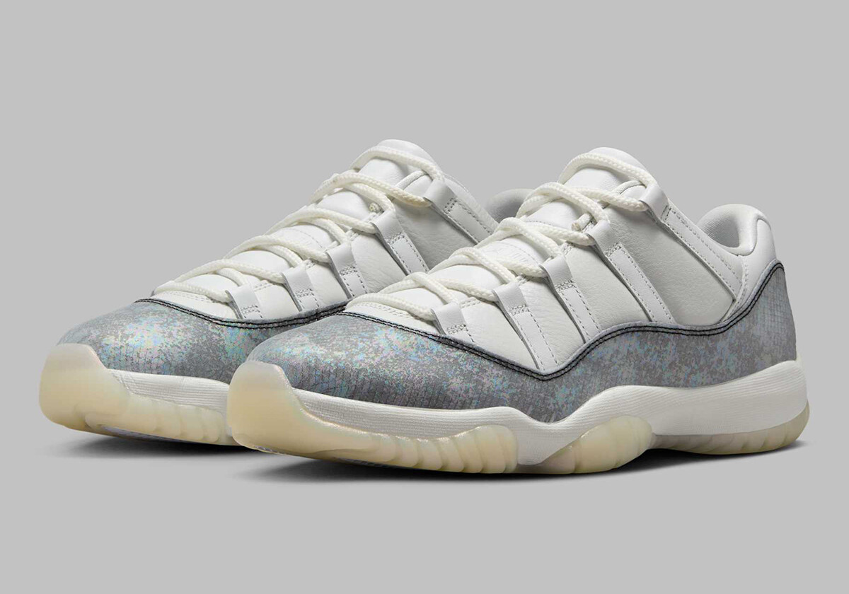 NIKE AIR JORDAN 11 RETRO LOW 　27cm Air Jordan 11 Retro Low 'Black & White' Release Date. Nike SNKRS