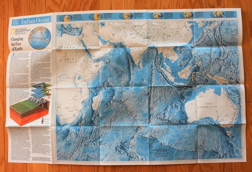 National Geographic June 1992 & Map; Pacific/Indian Oceans; Bikini; Lake Baikal - Picture 4 of 11