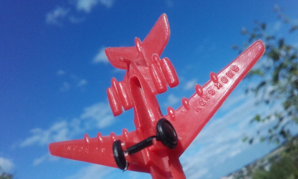 FLUGZEUG DÜSEN JET HONG KONG 3 HEINERLE MANURBA DOM PLAST WUNDERTÜTE ...