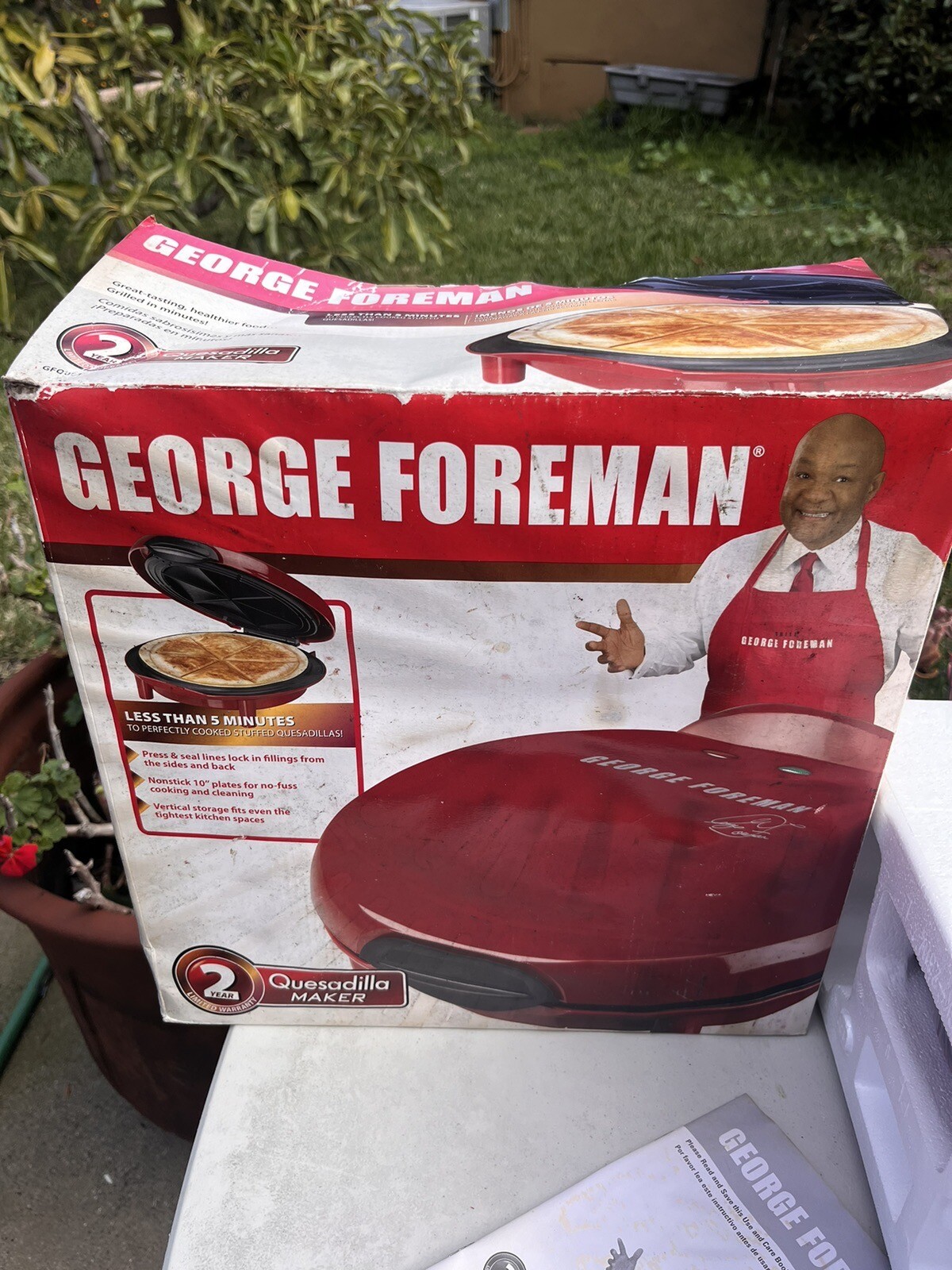 Foreman Healthy Cooking Quesadilla Maker w Box GFQ001 Boxdamage