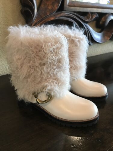 COACH Boots White Leather Lamb Fur Boot Gold Accents Logo Authentic New Size 6B | eBay COACH Boots White Leather Lamb Fur Boot Gold Accents Logo Authentic New Size 6B | eBay