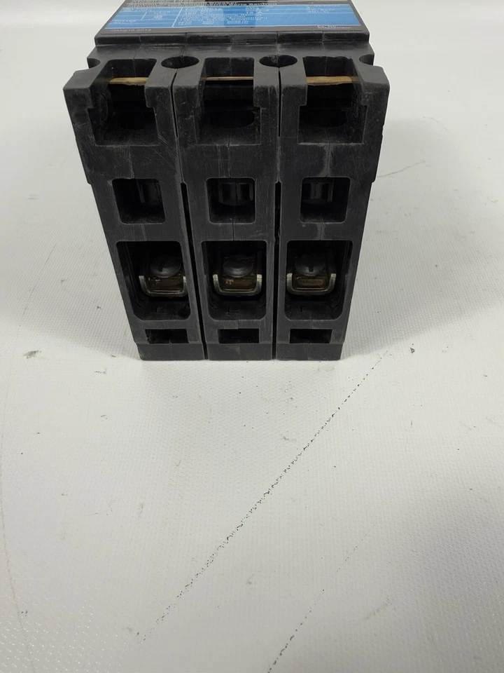 SIEMENS SENTRON SERIES 3P 15A ED43B015 480V CIRCUIT BREAKER 15 AMP, ED4 Tested - Image 3 of 4