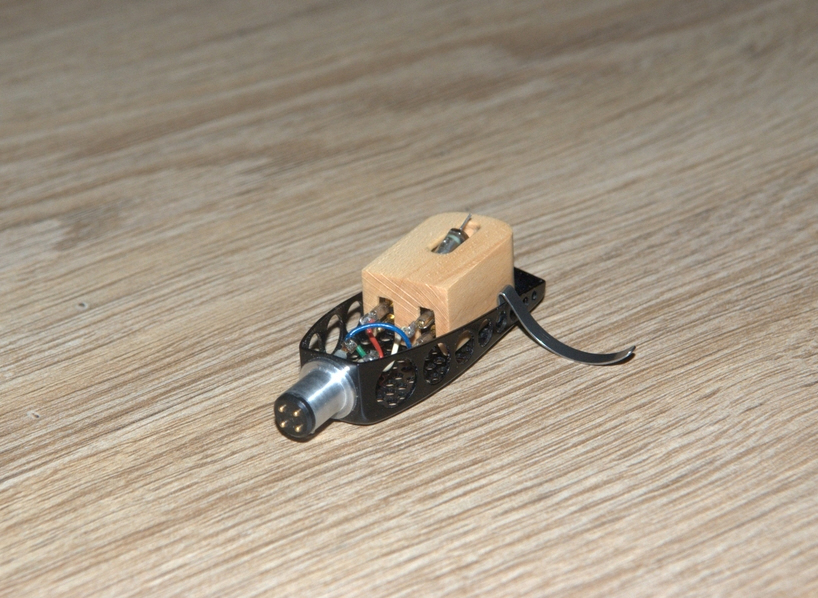 Corps En Bois Pour Cartouche Denon DL103 / DL103R – Bois De Rose – Stanley Engineering