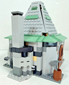 LEGO (4754) Harry Potter: Hagrid's Hut - 100% Complete w/Box, Manual, Figures