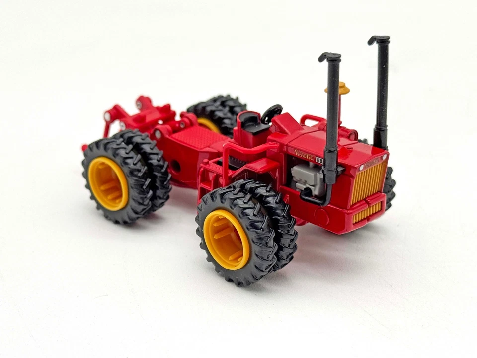 1/64 Versatile 118 4WD Custom Open Station Tractor W/ Duals - Image 2 of 3