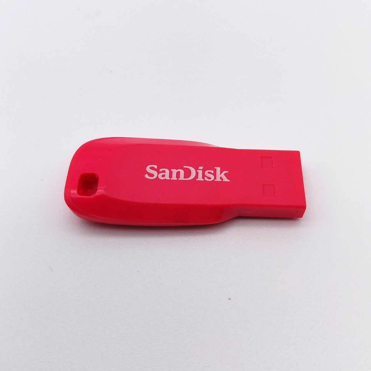 SanDisk Cruzer Blade 32GB Memory Stick, Flash Drive Pink
