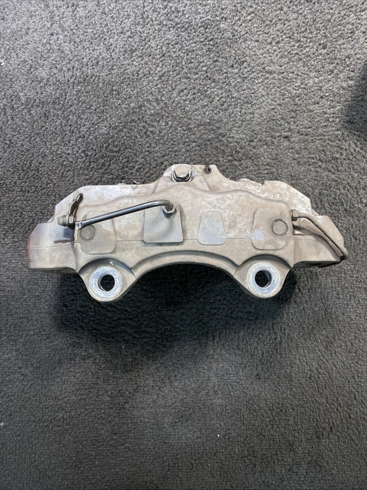 Juego de pinzas de freno delanteras Brembo Volkswagen Touareg Porsche Cayenne 2004-2010 OEM Foto 4 de 4