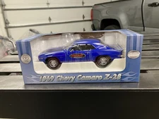 Crown Premiums Lennox 1969 Chevy Camaro Z-28 1/24 Die Cast