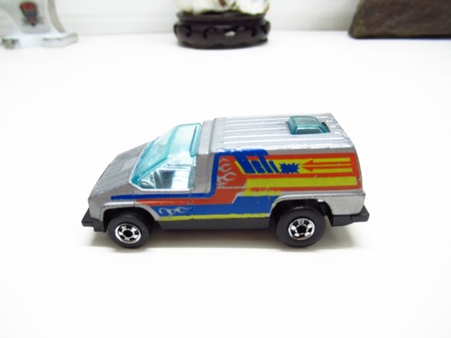 HOT WHEELS BW HK GREY SILVER INSIDE STORY VAN