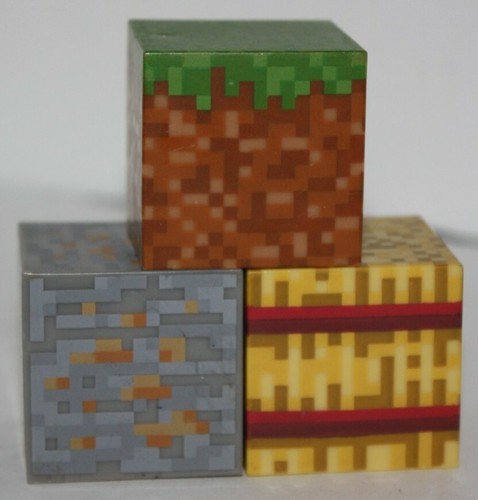 Lot Of 3 Minecraft 1 5 Blocks Hay Bale Grass Iron Ore Ebay