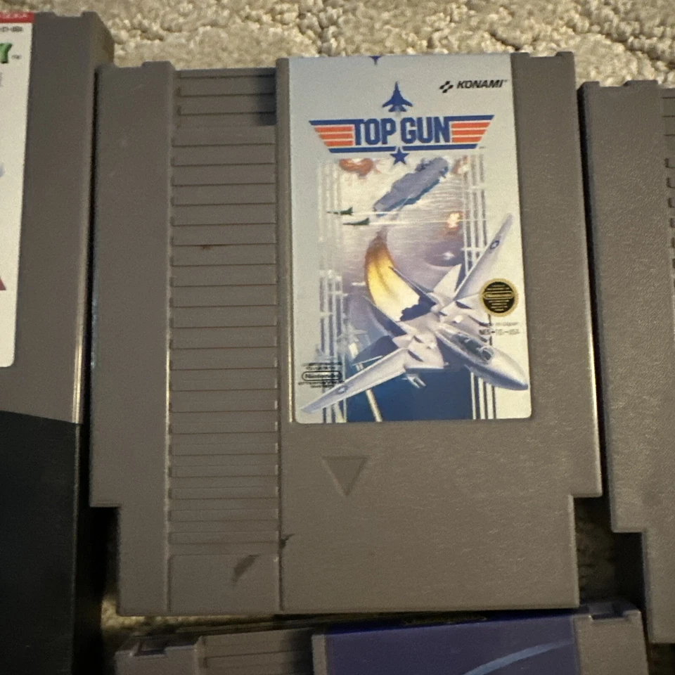 nintendo nes games lot Bugs Bunny, Top Gun, Caveman Games, Q*bert, Mach Rider , - Image 3 of 4