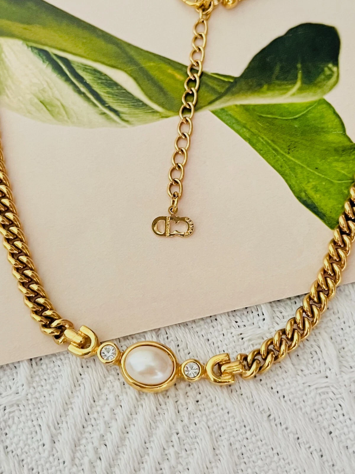 Collana Christian Dior vintage anni 80 perle ovali bianche doppio cristallo pendente