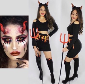 black skirt halloween