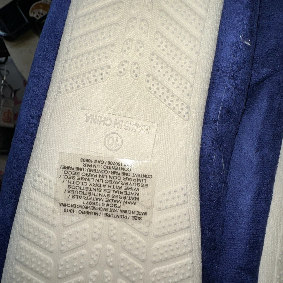 Avon Womans Blue Pom Pom Slippers Size 10 NEW - Image 3 of 4