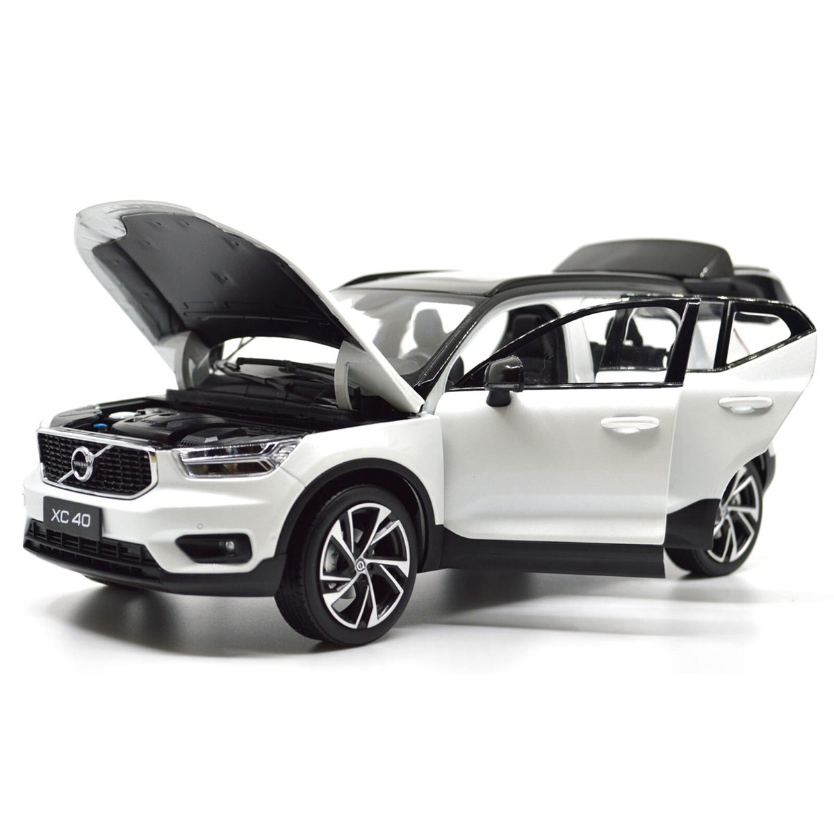 VOLVO XC40 1/18 ミニカー Amazon.com: HAYCHE Resin Car Vehicle Model 1 18 Fit for