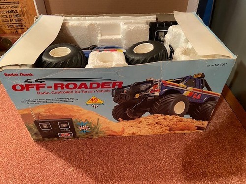 Vintage 1980s Radio Shack 4x4 off roader remote control Blue pickup truck w/ Box - Picture 15 of 16