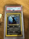 Pokémon Umbreon Neo Discovery Holo Rare 13/75 PSA 8 2001 English TCG W *SWIRL*