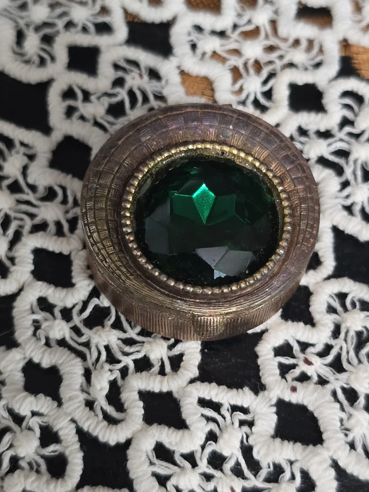 Vintage Trinket Pill Box Round Green Rhinestone Hinged Lid Metal Art Deco - Image 4 of 4