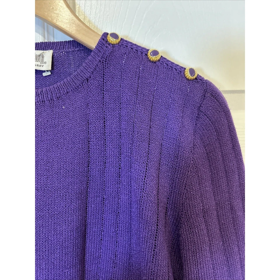 Vestido Suéter Tejido Púrpura St John De Colección M/L Botones Dorados Almohadillas para el Hombro Foto 4 de 4