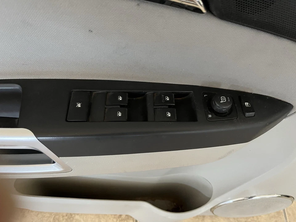 Panel de puerta delantero izquierdo/lado del conductor Saturn Vue 2008-2010 completo OEM Foto 4 de 4