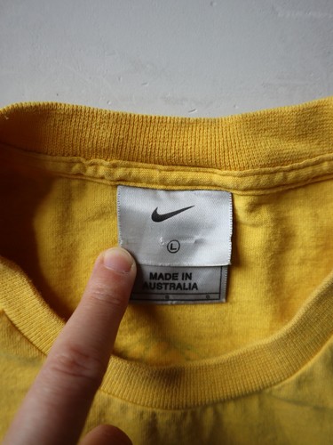 Vintage Nike Shirt Mens Small Yellow Tee Centre Swoosh Tick Australia - Picture 4 of 6