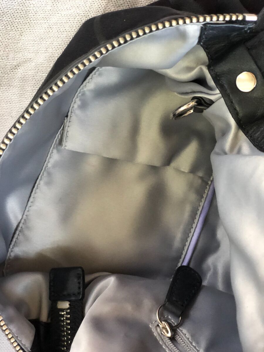 Coach No. B0967-13636 Signature Black Canvas/Leather Coach No. B0967-13636 Signature Black Canvas/Leather