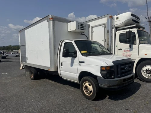 2013 Ford E450   Beverage Body   Runs Has Motor Noise