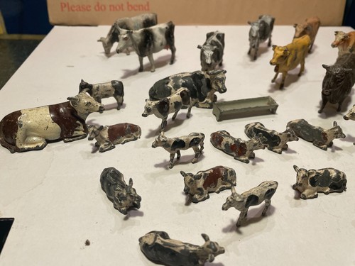 Lot of 31 Metal Farmyard Animals Cows , Bulls caves Britains JoHillCo Timpo etc - Picture 6 of 8
