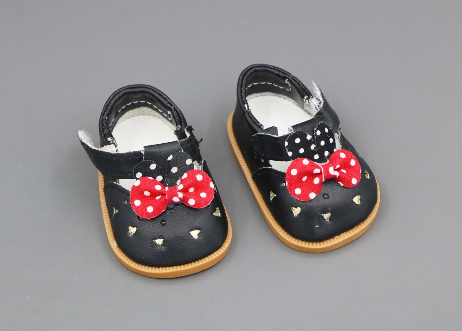 Black flat shoes for 18-inch American Girl Dolls