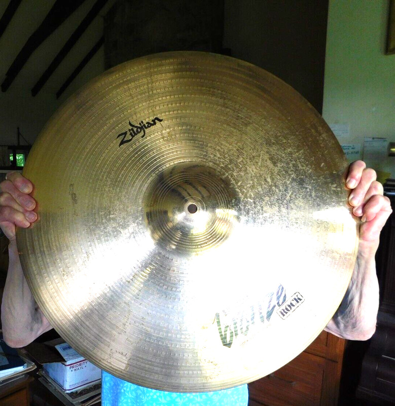Zildjian 20" Bronze Ride Cymbal Good condition