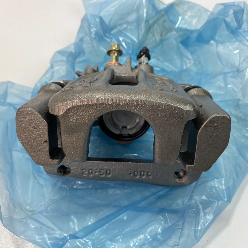 Pinza de freno trasera derecha original OEM 1996-04 Ford Mustang lado derecho. VFCC2387-6 Foto 3 de 4