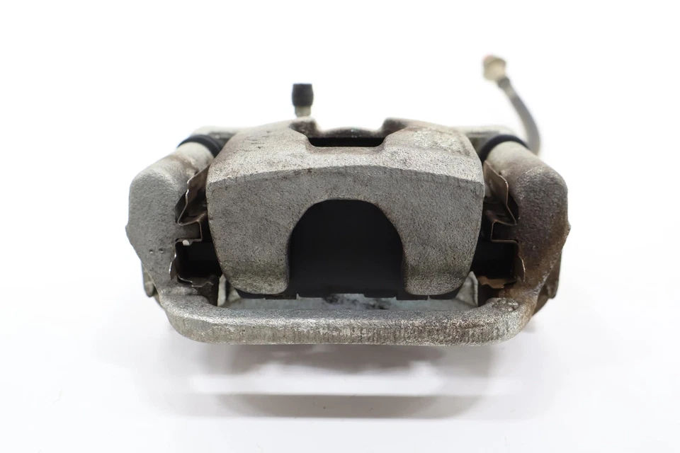 Pinza de freno de disco trasera derecha Nissan Altima 2019-2025 OEM Foto 2 de 4