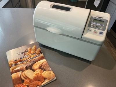 Zojirushi Home Bakery BBCC-V20 Bread Maker Machine 2lb Double Paddle