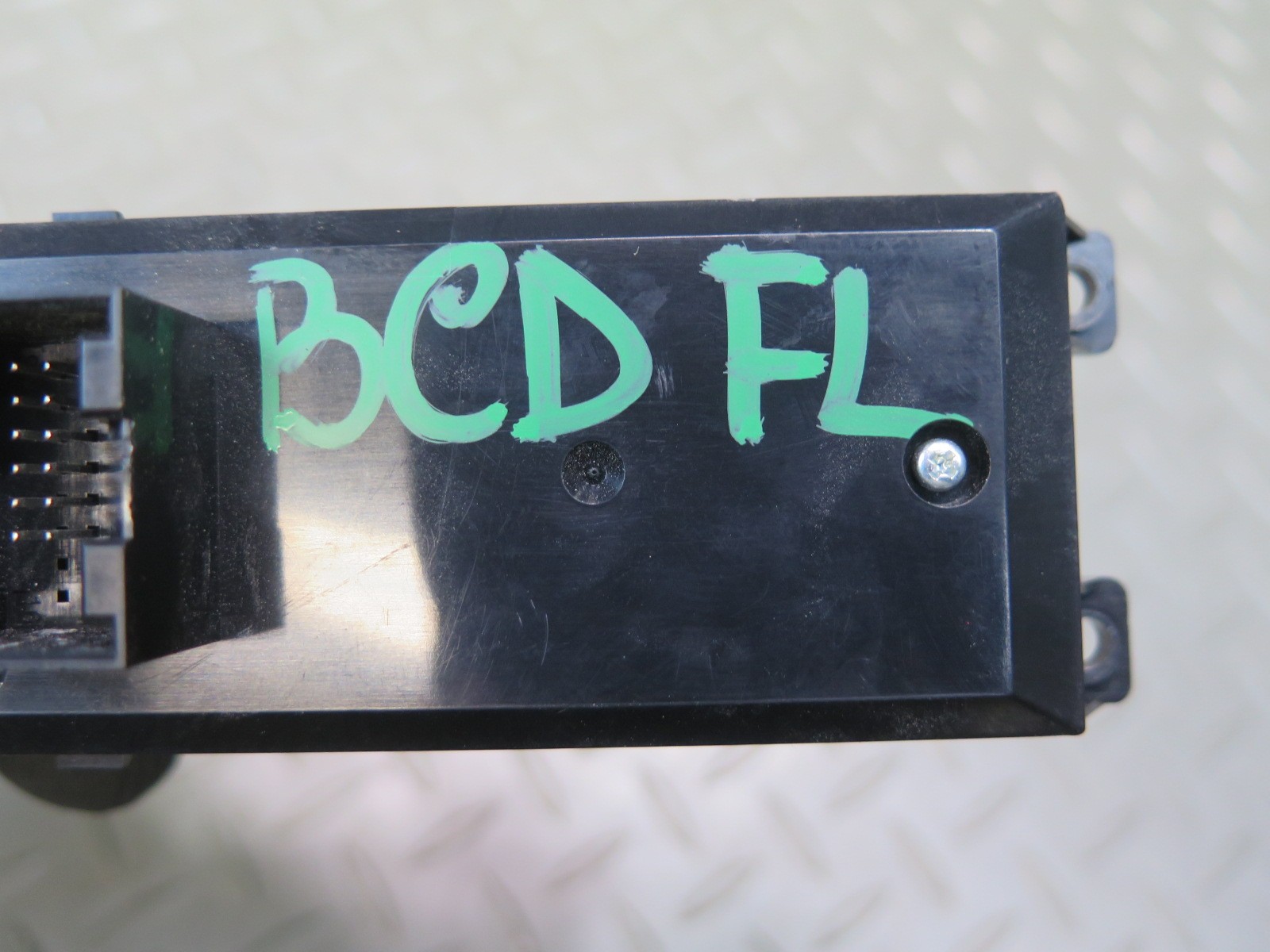 2006-2012 BENTLEY FLYING SPUR LEFT DRIVER SIDE MASTER WINDOW CONTROL SWITCH