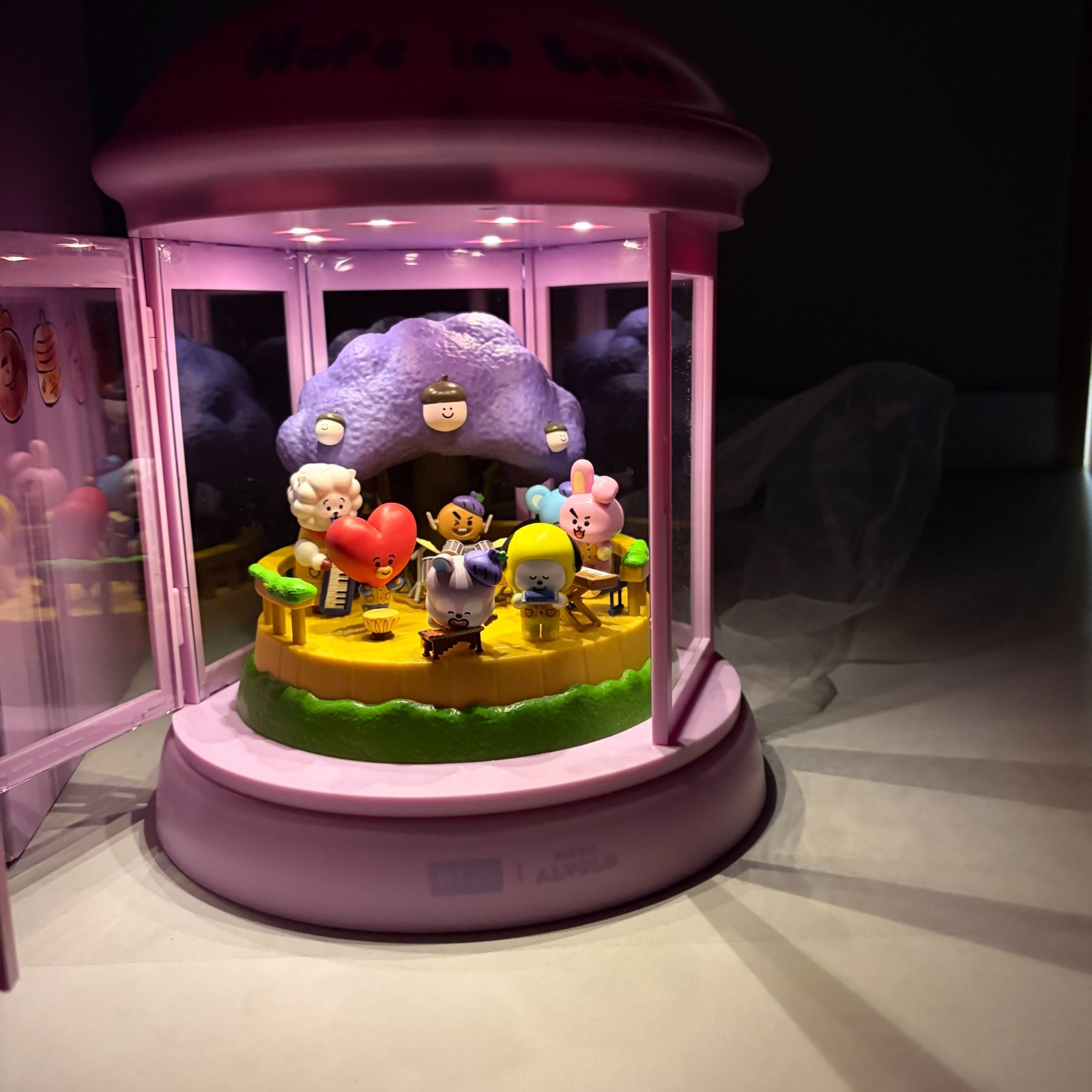BTS BT21 Inside Mang Hope In Love & PIZZA ALVOLO FIGURA PROMOCIONAL + LÁMPARA DE ESTADO
