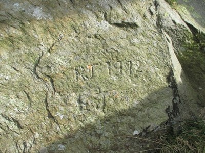 Foto 12x8 Initialen und Datum in Fels gehauen bei Llyn Ogwen RJ EJ 1992 c2017