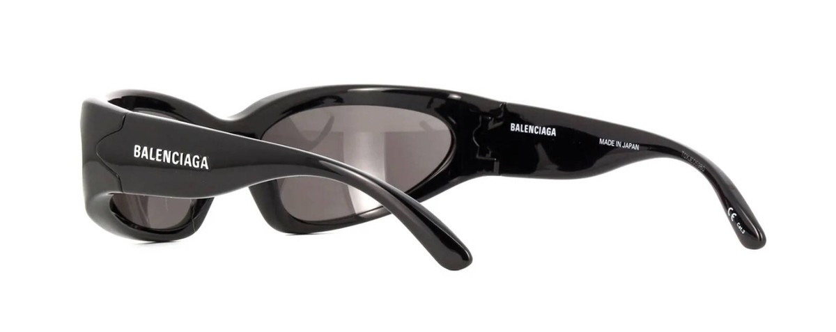 BALENCIAGA(バレンシアガ) BB0157S 001 オーバル サングラス BB0157S sunglasses Black | SmartBuyGlasses US