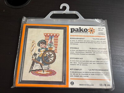 Pako Cross Stitch Embroidery Kit Bizzy Lizzy 13 cm x 18 cm 5 x7  Includes Frame