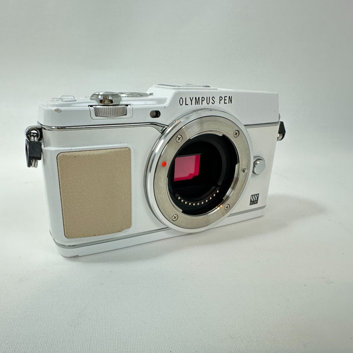 Olympus PEN E-P5 White Body USED English menu changeable Olympus PEN E-P5 White Body USED English menu changeable