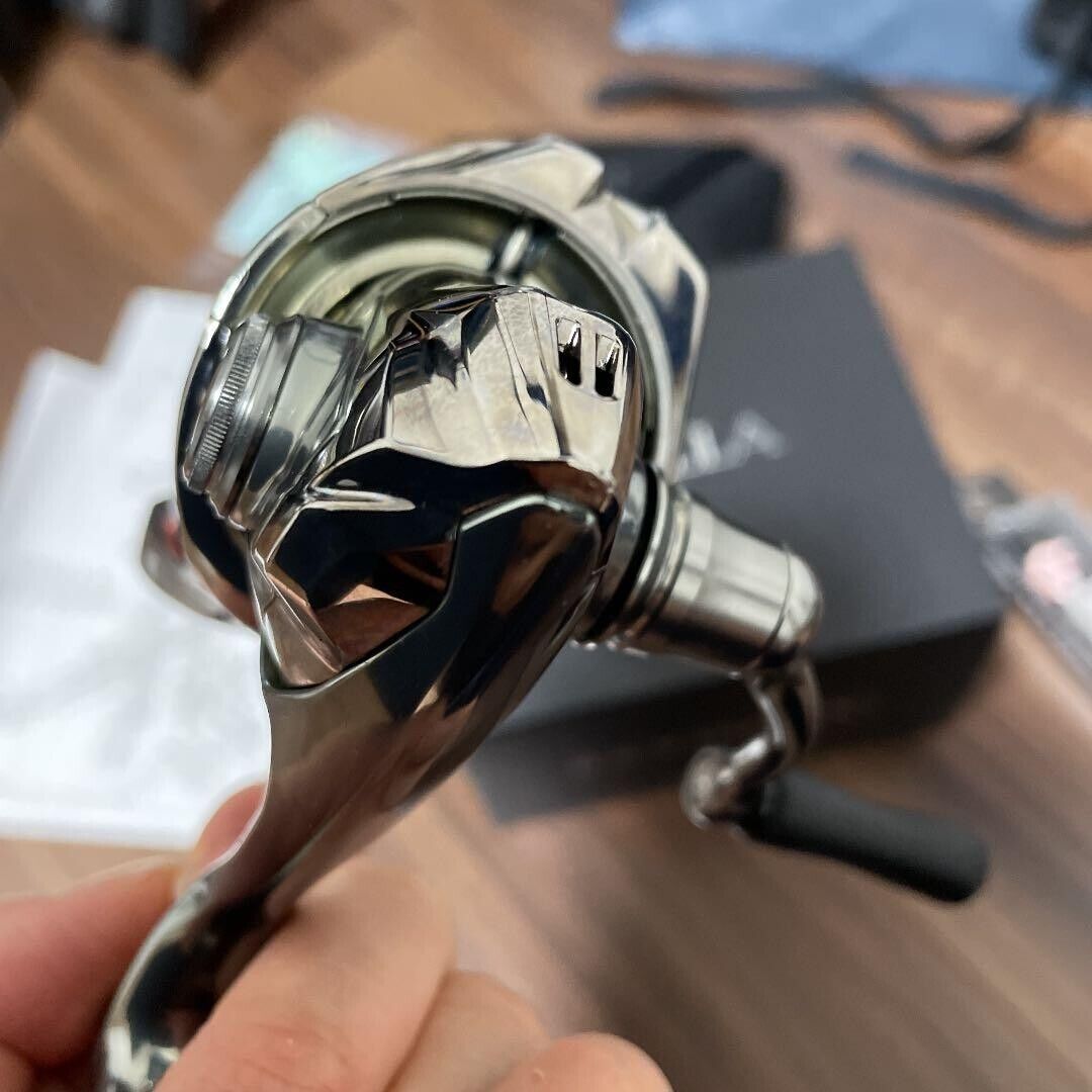 Shimano 18 Stella 1000SSSPG Saltwater Spinning Reel for sale Shimano 18 Stella 1000SSSPG Saltwater Spinning Reel for sale