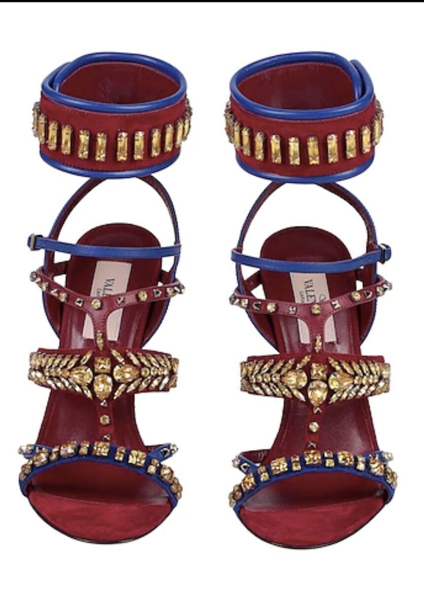 VALENTINO スタッズ付きレッドハイヒール 36 $1480 Valentino Garavani Rhinestone Red Sandals Pumps